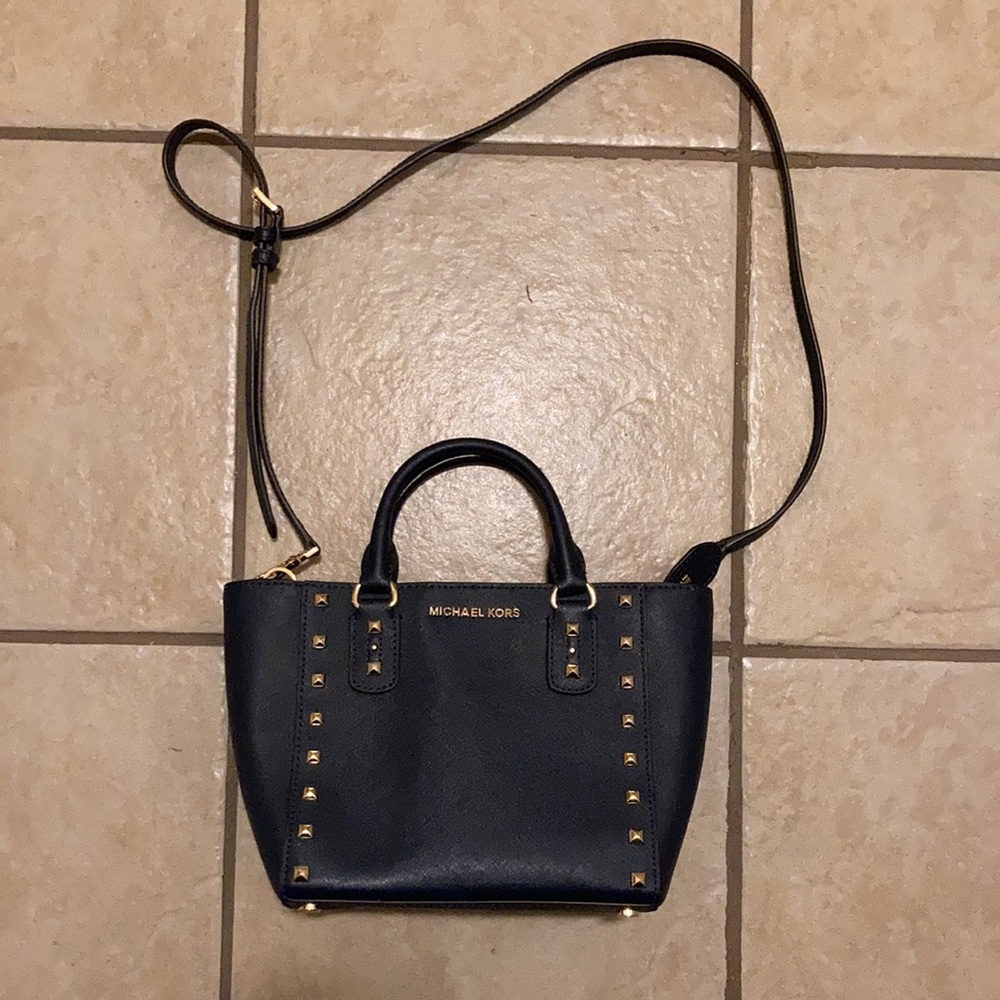 Michael Kors mini purse - Picture 2 of 11